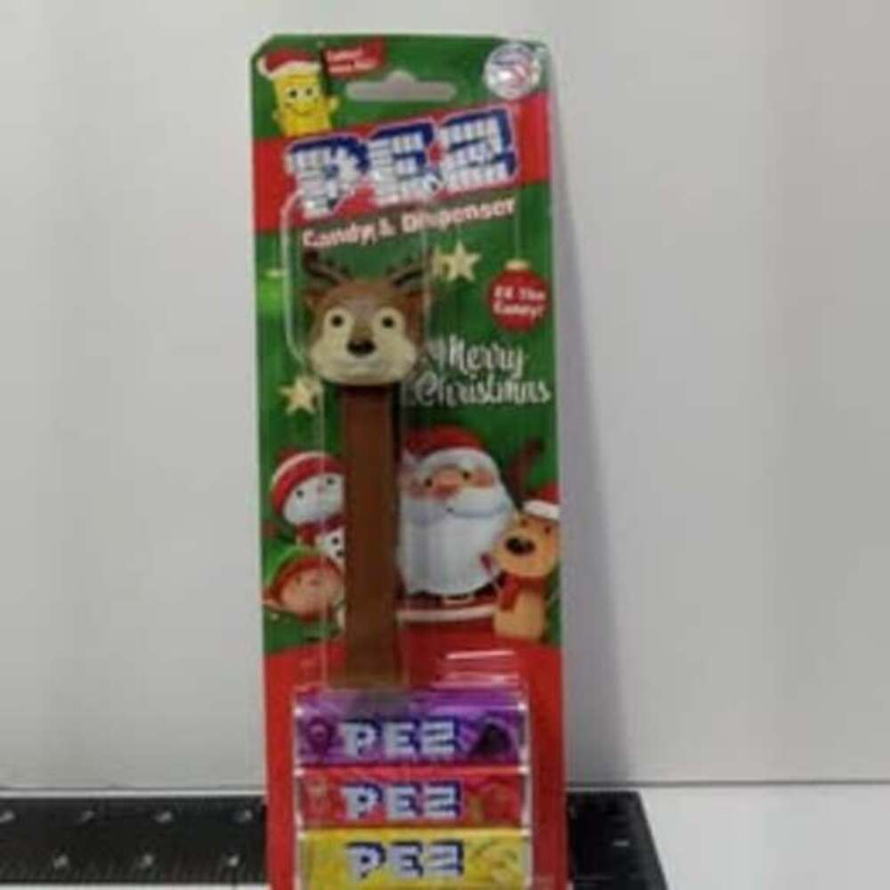 2025 Christmas Special Edition PEZ Reindeer w/feet and 2x Candy NEW